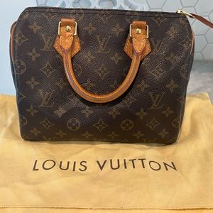 Louis Vuitton Speedy 25